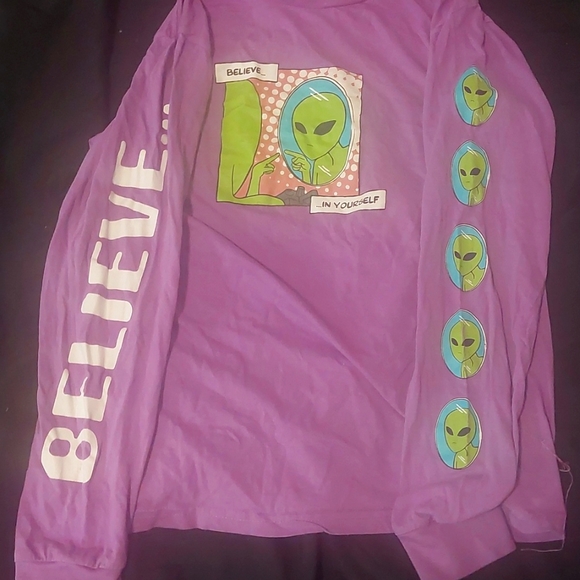 Purple Alien long sleeve - Picture 1 of 3